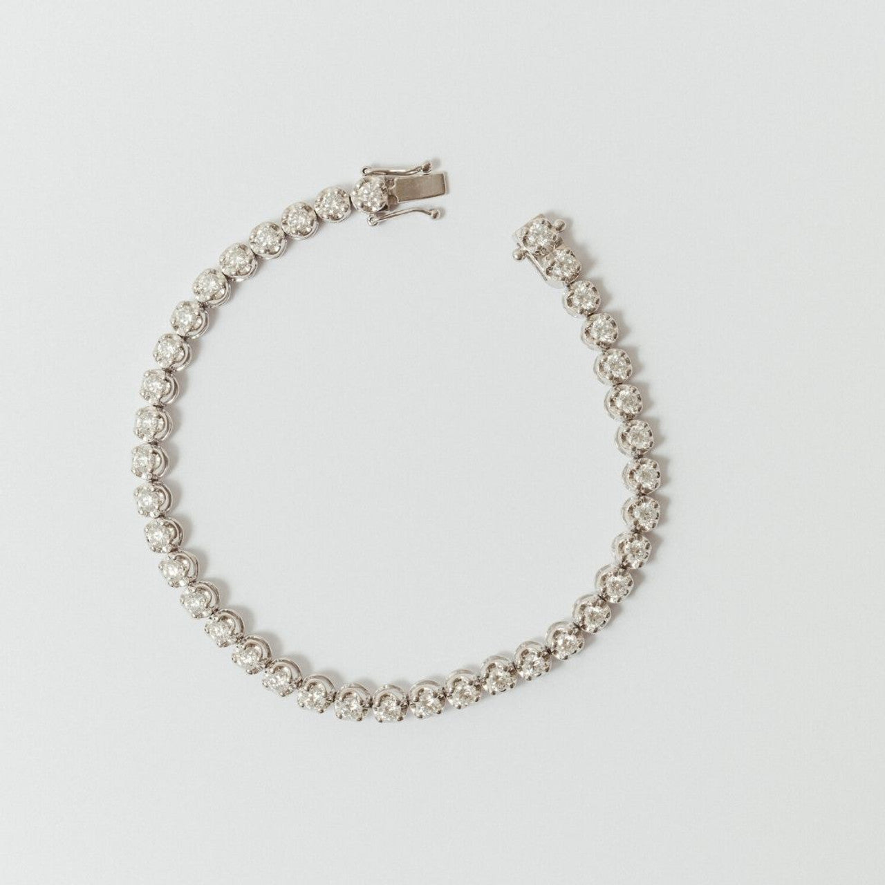 3.50 carat Diamond Tennis Bracelet 18 White Gold